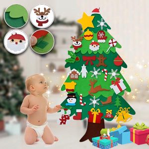 Filca Ziemassvētku eglīte ar rotājumiem | FELTPINETREE